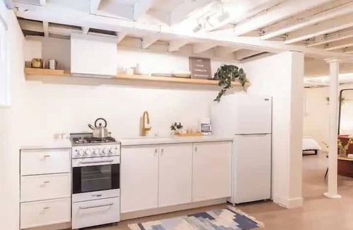 Little Italy House | Little Italy Studio: Downtown, Free Parking & More!