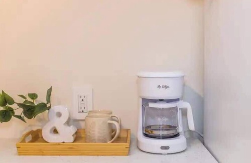 Little Italy House | Little Italy Studio: Downtown, Free Parking & More!