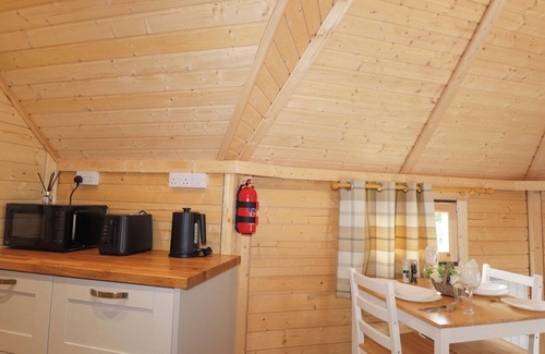 Balmacara Cottage | LITTLE LUXE LODGES 2, romantic, with a garden in Kyle Of Lochalsh