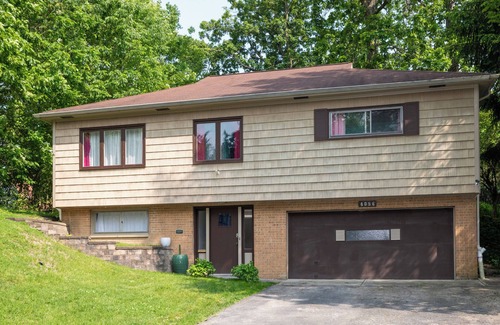 University Heights Apartment | Little Paris -5 star retreat