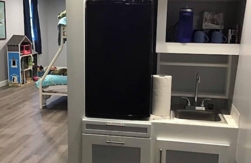 Franklin House | Little Piece of Heaven Lake House