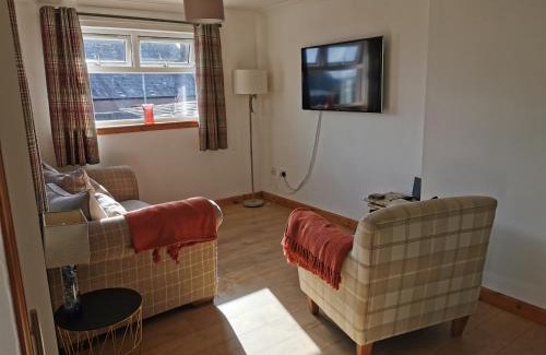 Kirriemuir House | Little Red Kirriemuir