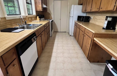 Flora Cottage | Little Riverbank cottage is a unit on the river banks of the Cane River.