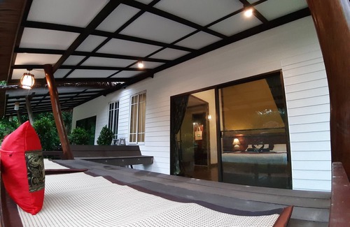Nuea Khlong Hotel | Little Rock Kohjum Resort