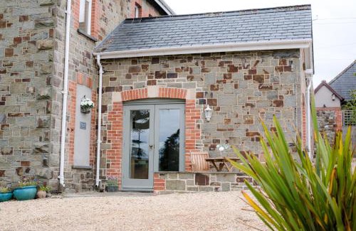 Umberleigh House | Little Silver Nugget