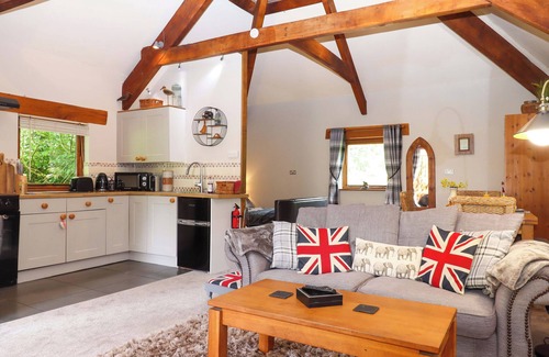 Sticklepath Cottage | LITTLE TORR, romantic, country holiday cottage in Drewsteignton