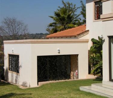 Greater Johannesburg Metropolitan Area Apartment | Littlefield Luxury Suite