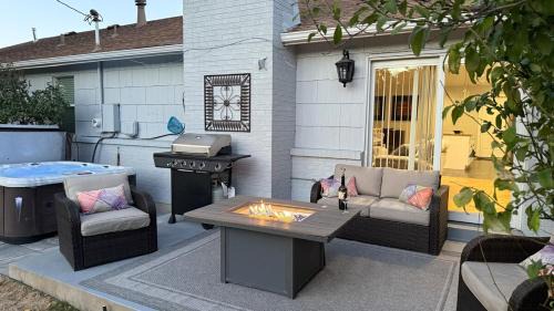 Littleton House | Littleton DTC updated GEM with Hot Tub!