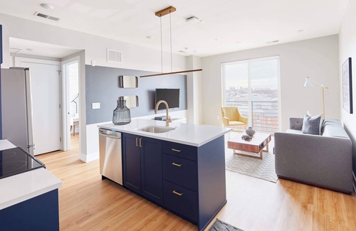 Fishtown Apartment | Live Artfully in This 2BR Stay