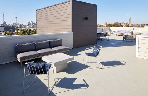 Fishtown Apartment | Live Artfully in This 2BR Stay