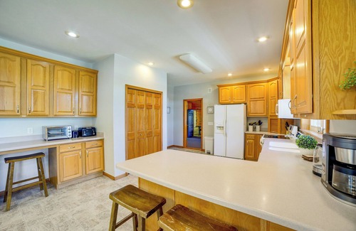 Grand Junction House | Live Large on Saddle Lake! Family Home w/Dock