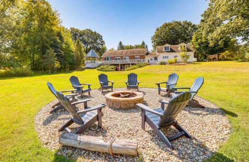 Grand Junction House | Live Large on Saddle Lake! Family Home with Dock