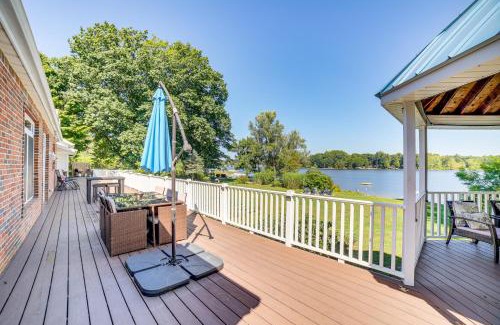 Grand Junction House | Live Large on Saddle Lake! Family Home with Dock