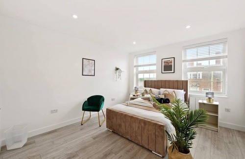 Burnt Oak Apartment | Livestay Modern Apartment in Burnt Oak DUP