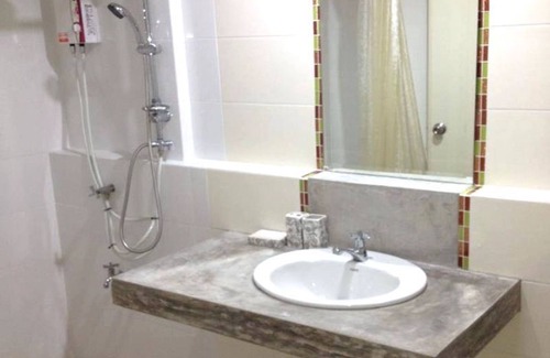 Nai Mueang Hotel | Living Apartment