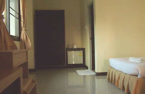 Nai Mueang Hotel | Living Apartment