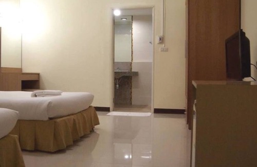 Nai Mueang Hotel | Living Apartment