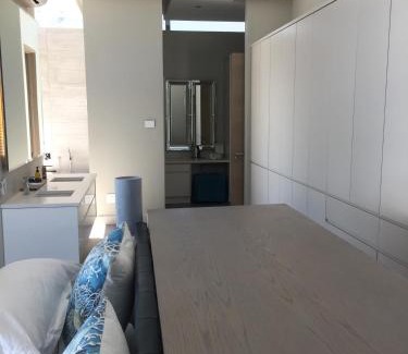 Camps Bay House | Living Hotel Lion's Eye
