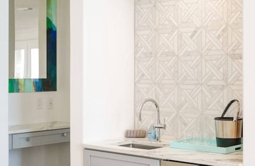 Crescent Beach House | Living Luxe |A 5-star holiday getaway!
