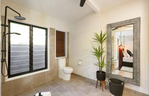 Redlynch House | Living On The Edge - A Private Oasis in Paradise
