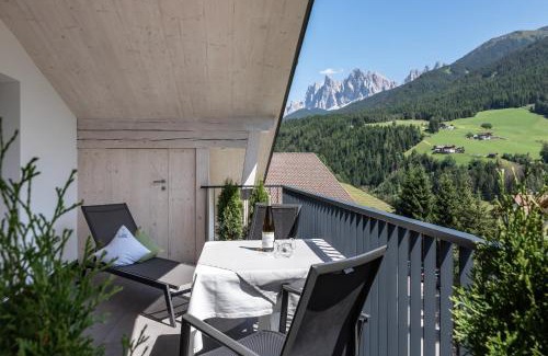 San Pietro Apartment | Living Puez