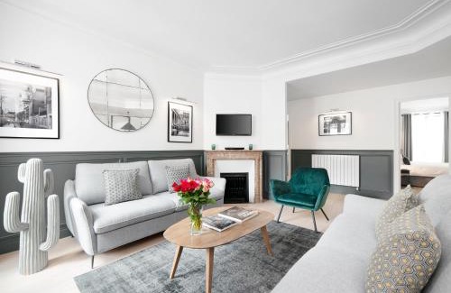 Quartier de la Porte-Saint-Denis Apartment | LivinParis - Luxury 3 Bedrooms Opera II