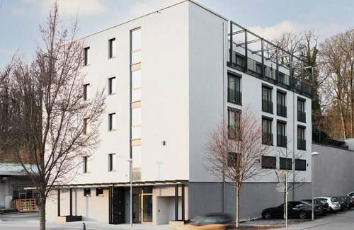 Berg Apartment | Livisit Bergpartment 36 - Doppelbettzimmer 27 qm - mit Küchenzeile und Bad