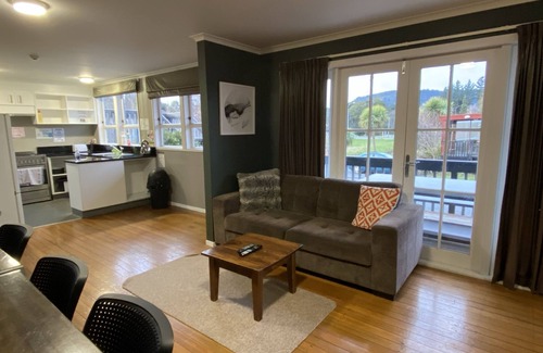 Ohakune Cabin | LKNZ Lodge & Cafe