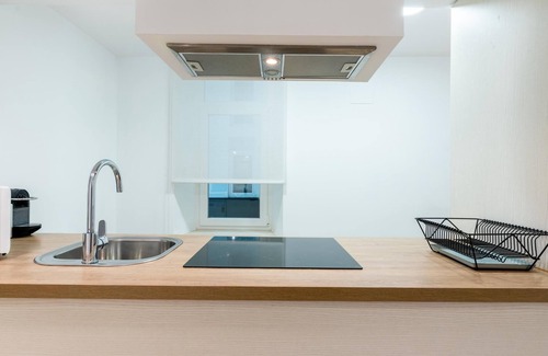 Santa Catalina Apartment | LN1 2BD+2BTH Cloakroom, Shared terrace with pool + Parking on demand