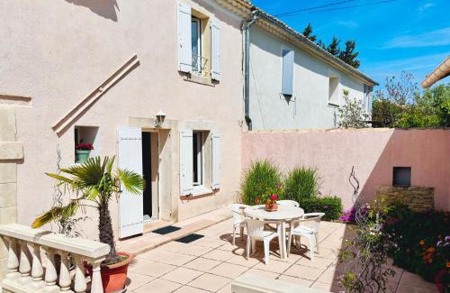 Saze House | Loca-Moulins