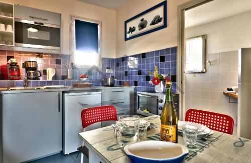 Guilvinec Apartment | LocaLise - B80 - La villa Blanche - L'iroise - 1er étage plain pied - Wifi inclus - Draps inclus - Animaux bienvenues