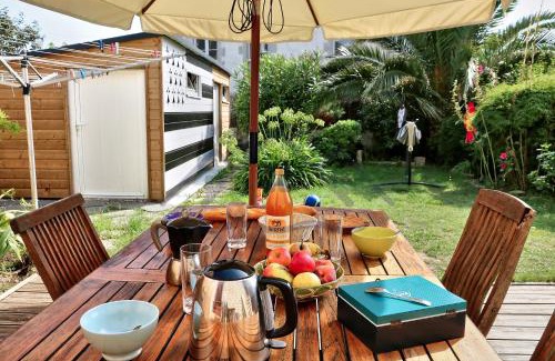 Guilvinec House | LocaLise - M11B - A la pointe - Maison de vacances avec jardin entièrement clos - A 50m de la plage - 700m du centre - tout à pied - wifi inclus - draps inclus - Animaux bienvenus