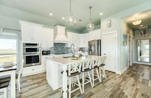 Indian Beach House | 💎Locally Managed Oasis * Pool & Sunset Bay Views💎