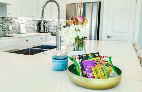 Indian Beach House | 💎Locally Managed Oasis * Pool & Sunset Bay Views💎