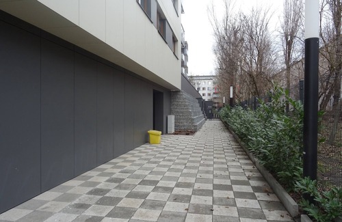 Fabryczna Apartment | located in the very center, well equipped, jakuzi and garage for exclusive use
