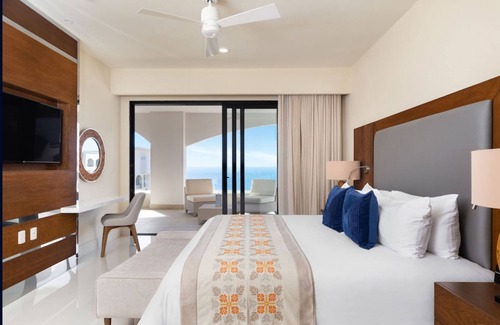 San Jose del Cabo Resort | Located on the Pristine Tequila Cove Beach