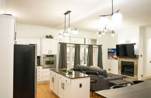 Fayetteville Condo | Located within the heart of the entertainment district! ADA ramp/parking on site