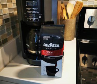 Central-Maverick Square - Paris Street Apartment | Location+Comfort+Convenience