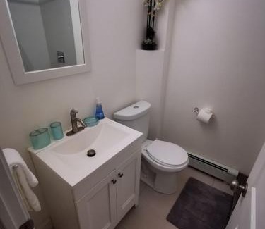 Central-Maverick Square - Paris Street Apartment | Location+Comfort+Convenience