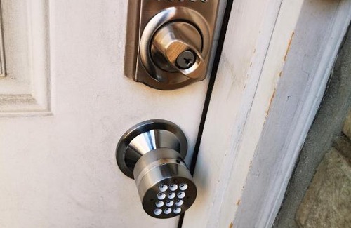 Central-Maverick Square - Paris Street Apartment | Location+Comfort+Convenience