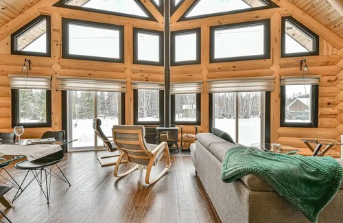 Saint Donat House | Location de chalet unique"nn
