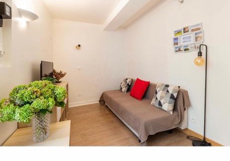 Riom Apartment | Location F1 neuf centre historique Riom (63) - Puy-de-Dôme, Auvergne