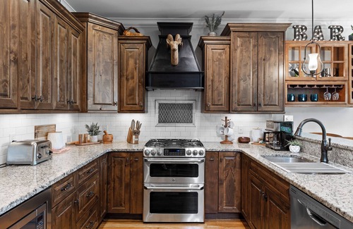 North Chattanooga House | Location! Hot Tub, Pet Friendly, Downtown Living