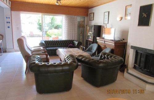 La Bree-les-Bains House | Location La Brée les Bains 15 personnes