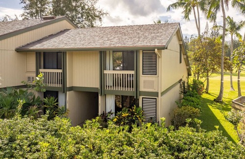 Kahuku Apartment | Location Location, By golf and beach