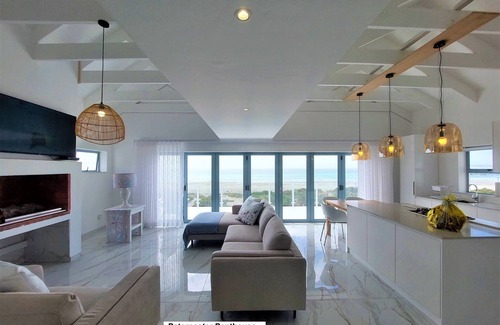 Paternoster Apartment | Location, location, location! Luxury with splendid views.