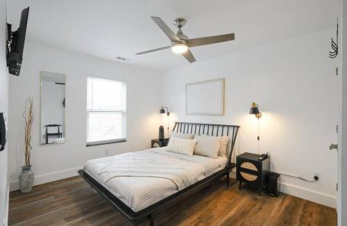 Hope Gardens House | Location Matters - Parking - Entertainment