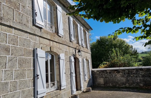 Menet House | Location Nature en Auvergne à Menet, Cantal