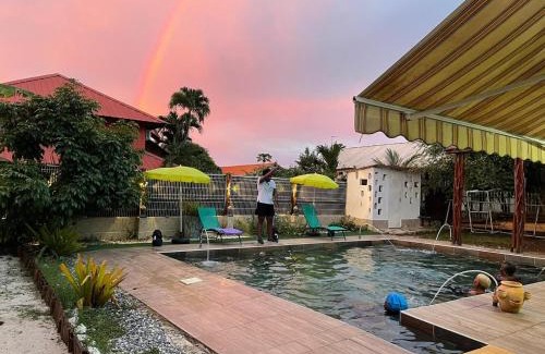 Kourou Apartment | Location Piscine et terrasse pour vos fêtes