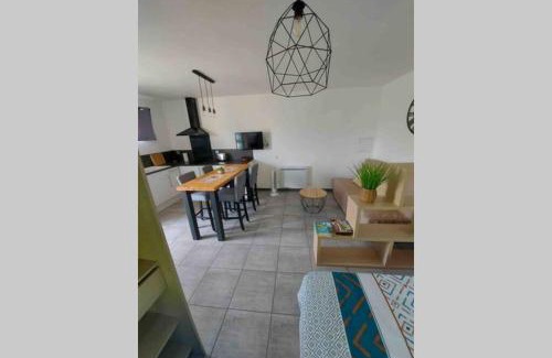 Vinassan Apartment | Location studio entre garrigue et mer